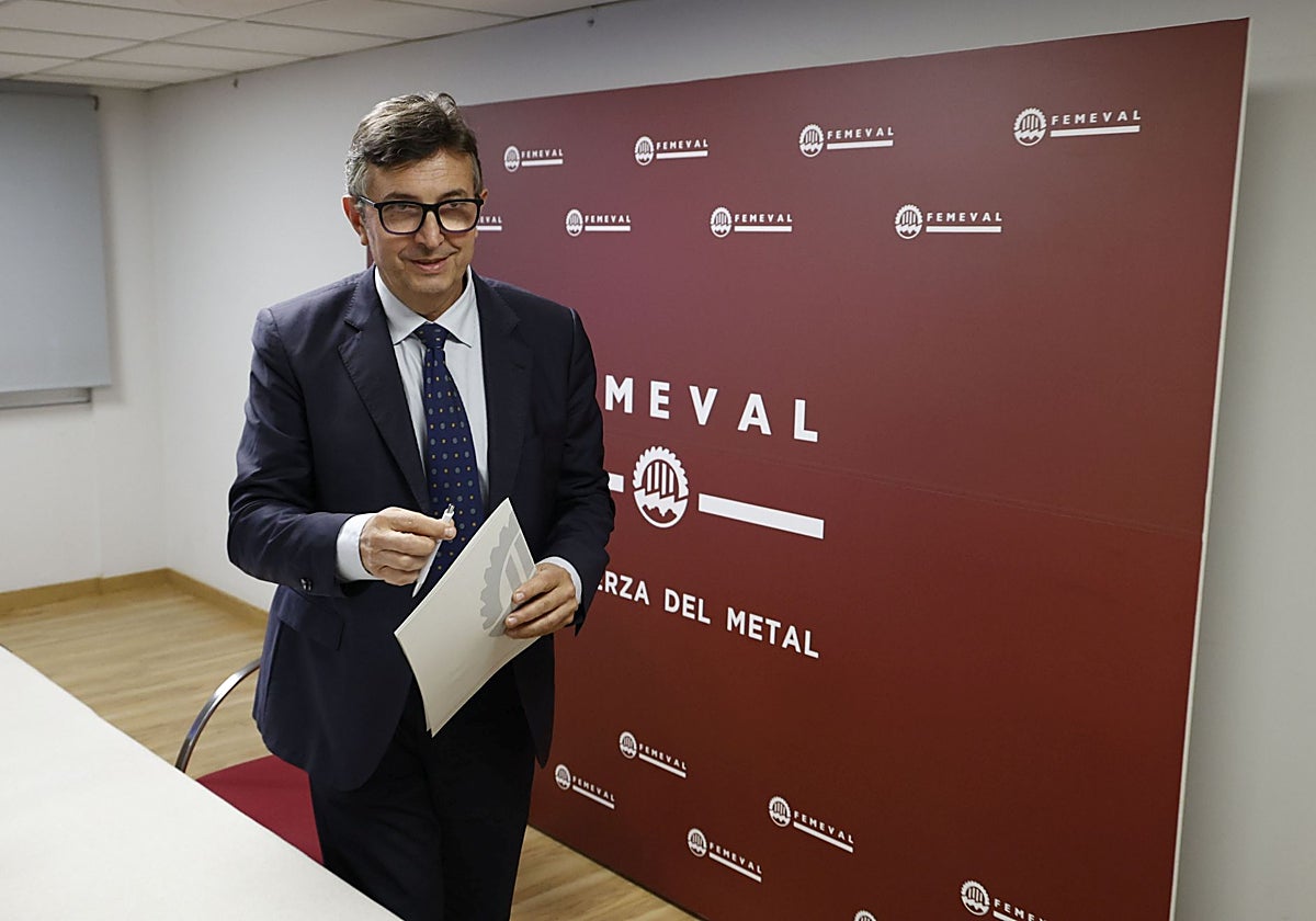 Vicente Lafuente, durante la rueda de prensa de presentación de candidatura.