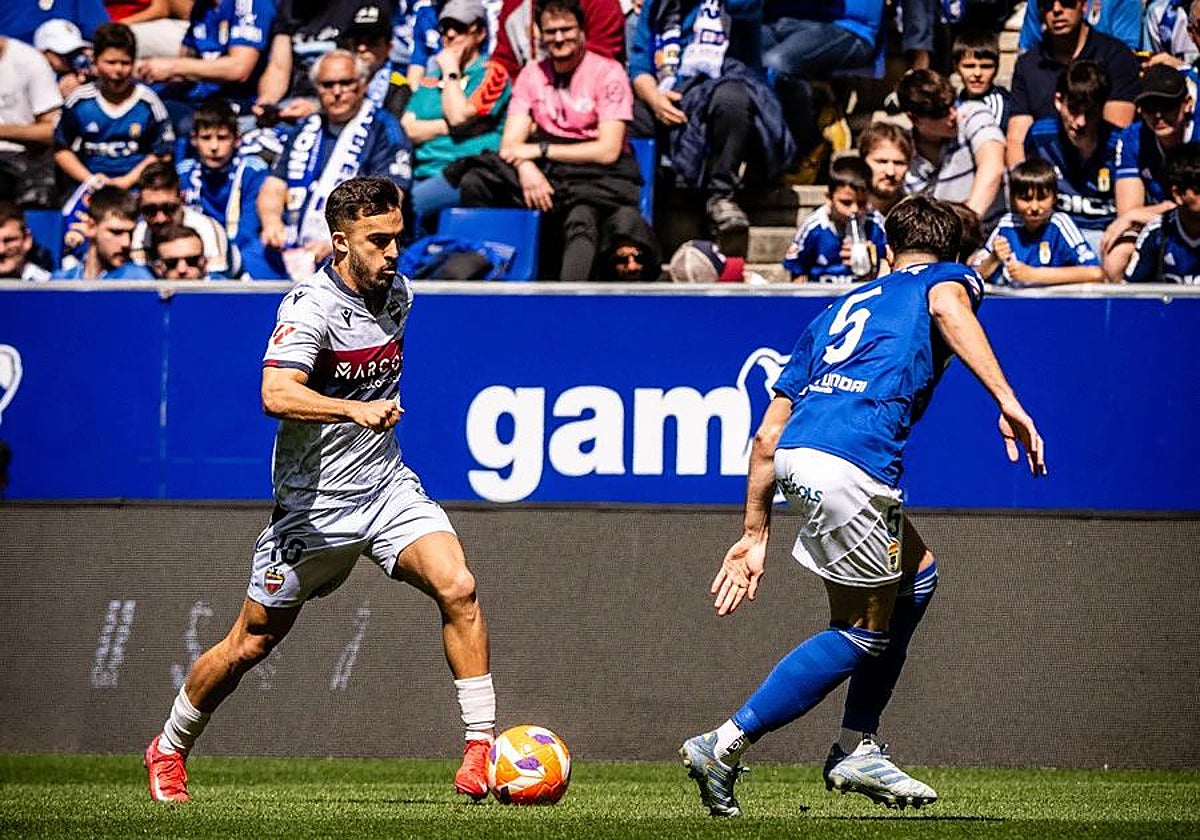 Pampín, en el partido entre Real Oviedo y Levante.