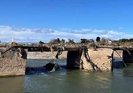 Imagen tras la dana del puente que será reconstruido.