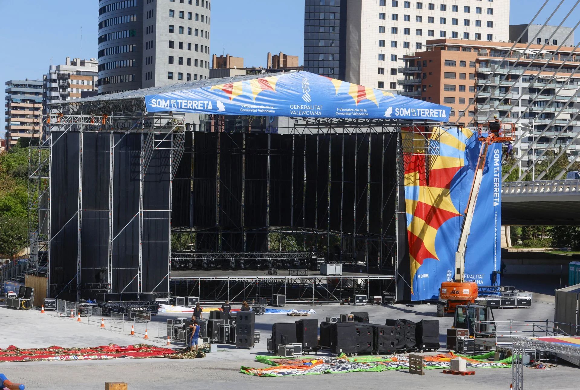 Escenario del festival Som Terreta en la Ciudad de las Artes y las Ciencias.