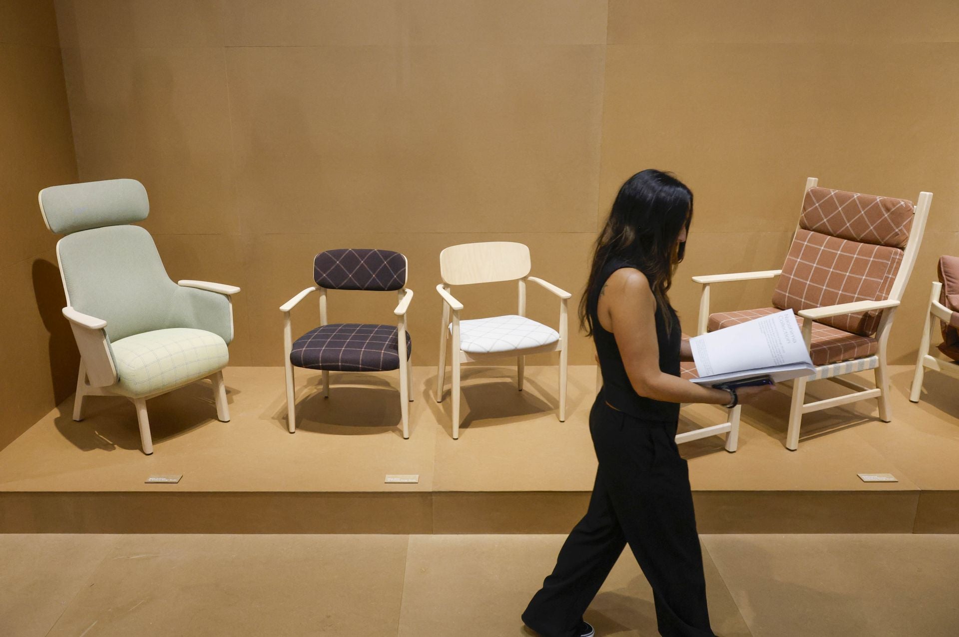 Butacas y sillas de 'Care', un proyecto de Emiliana Design para Vergés