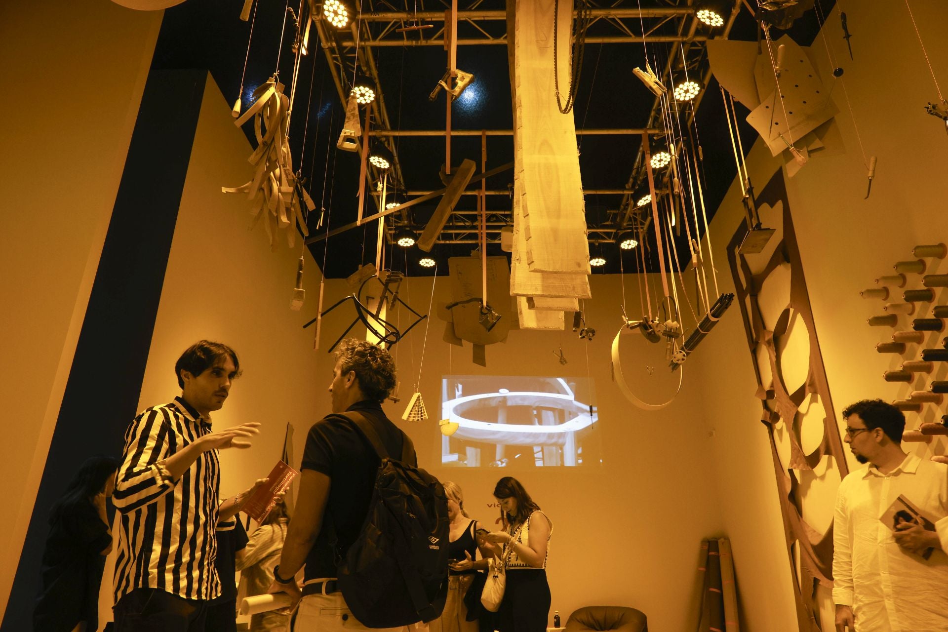 Feria Hábitat rinde homenaje a la dana