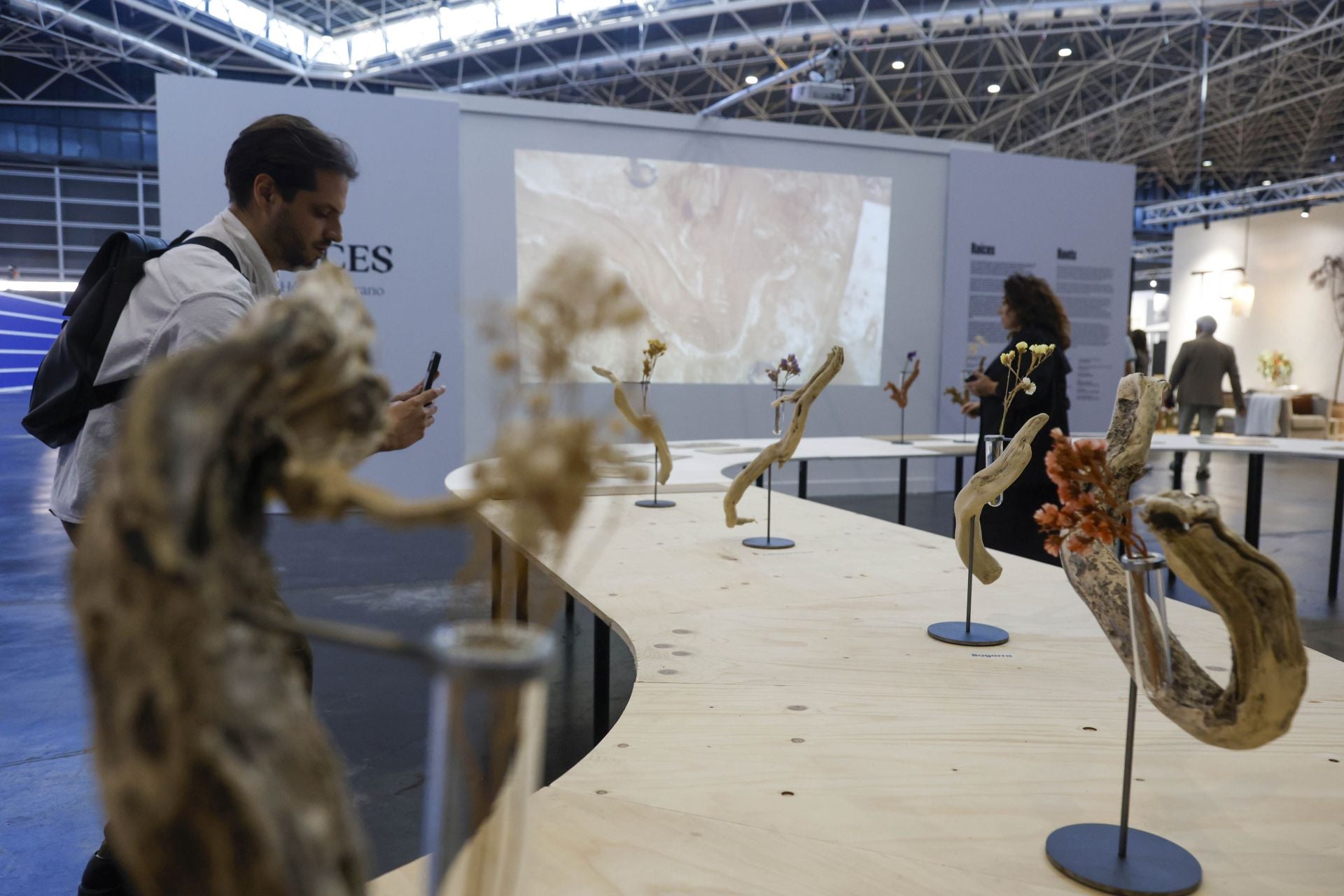 Feria Hábitat rinde homenaje a la dana