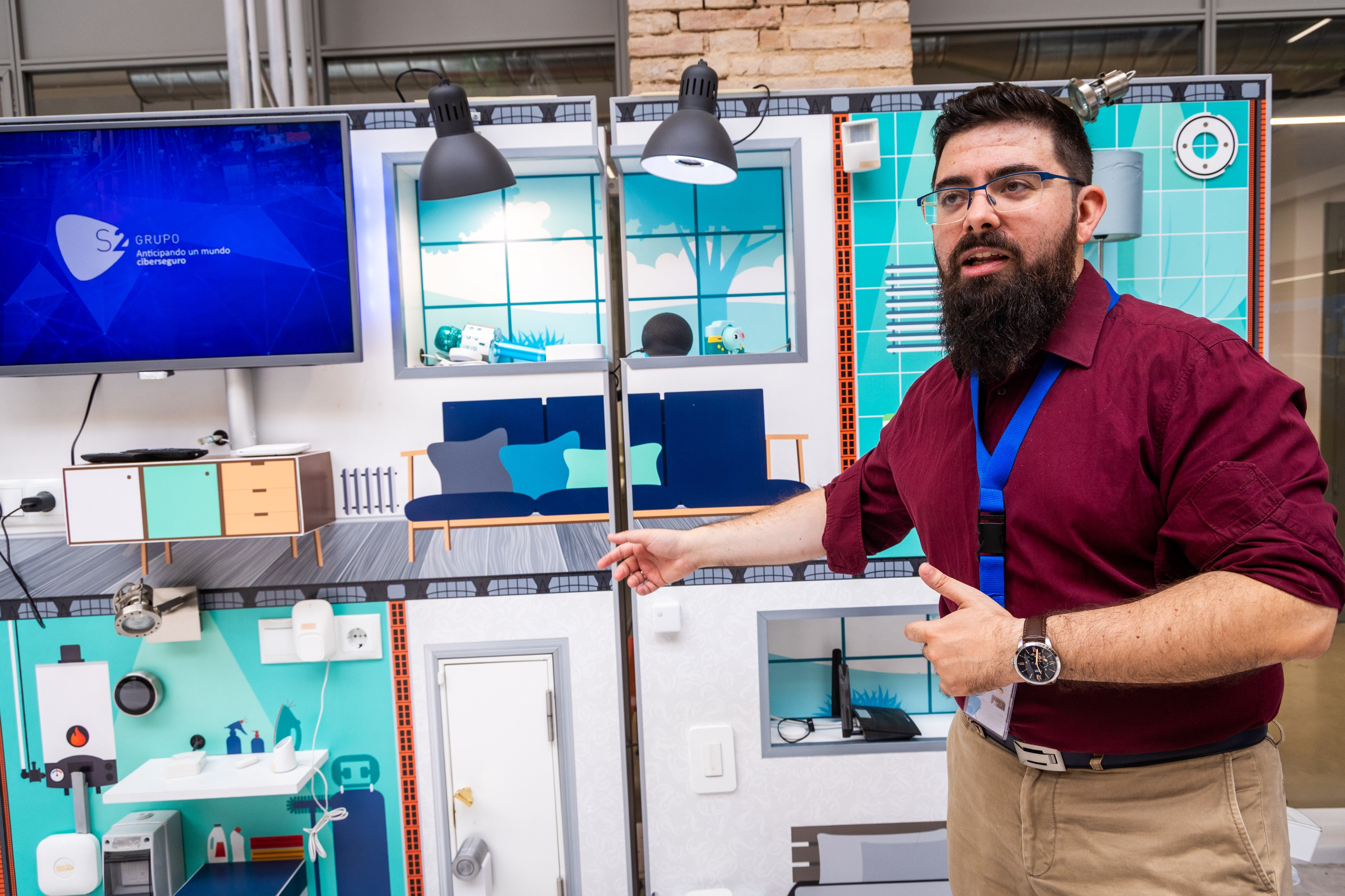 El experto de S2 Grupo, en el área de domótica en la que se analizan los riesgos de un ciberataque en el hogar