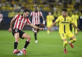 Solomon (izquierda) en uno de los partidos de esta temporada.