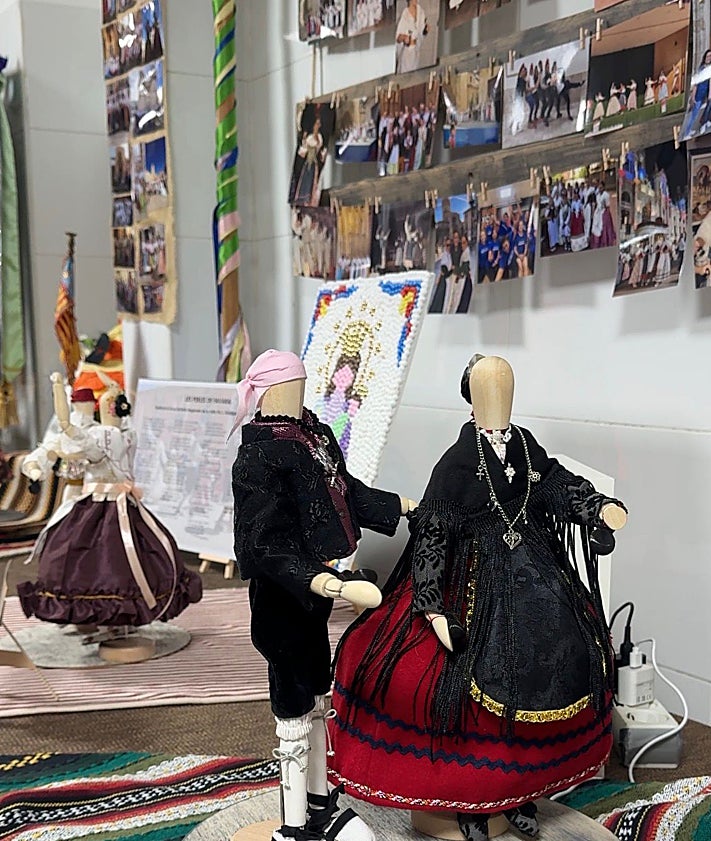 Imagen secundaria 2 - Piezas de la exposición de Fray J. Rodríguez.
