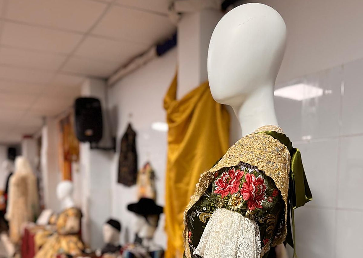 Imagen secundaria 1 - Piezas de la exposición de Fray J. Rodríguez.