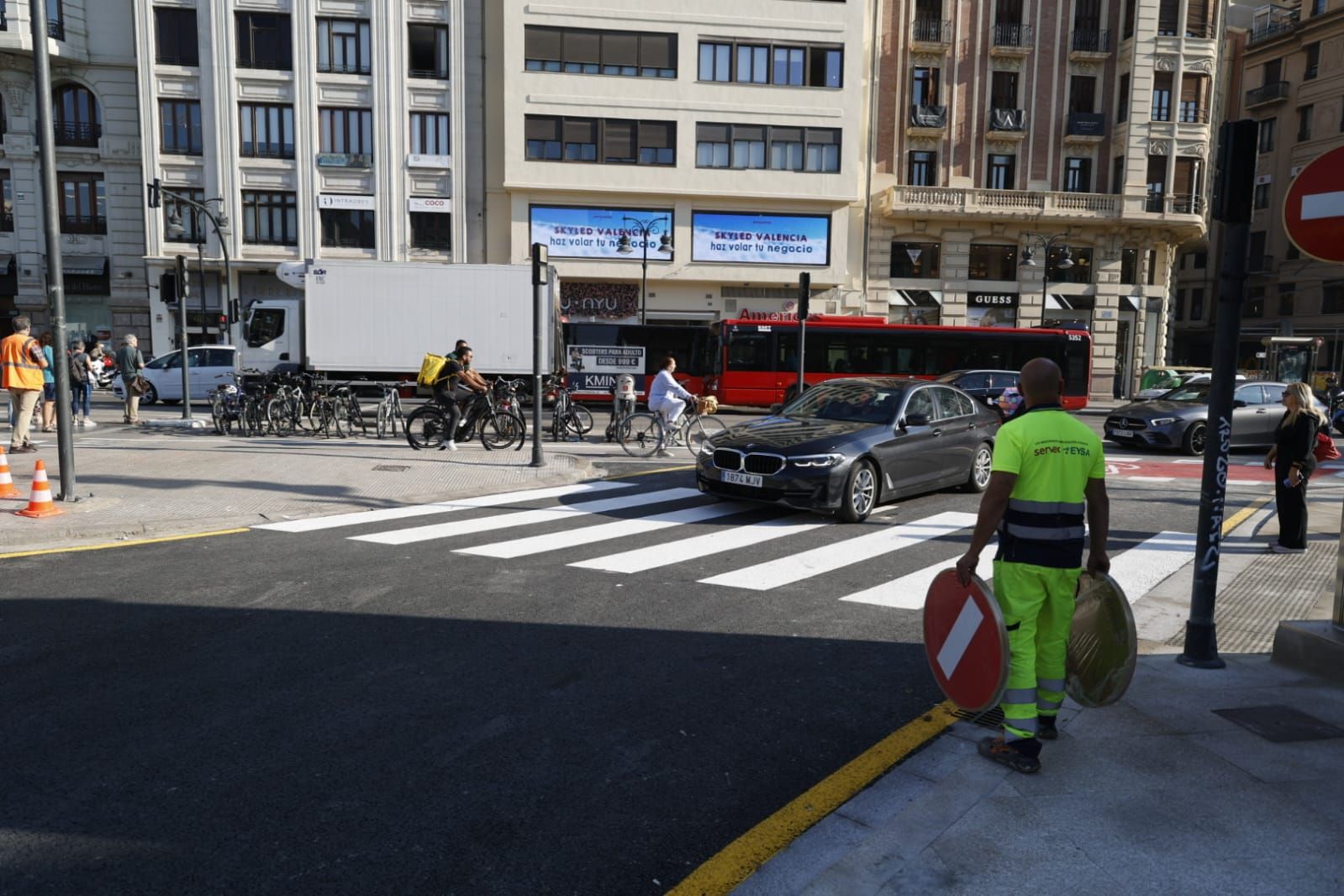 Reapertura de la calle Alicante tras las obras