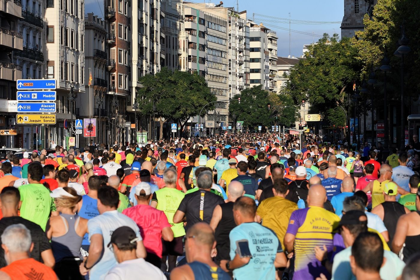 Búscate en la XV Volta a Peu de les Falles