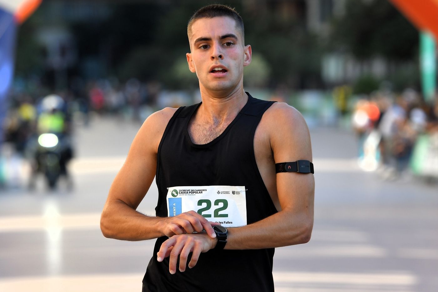 Búscate en la XV Volta a Peu de les Falles