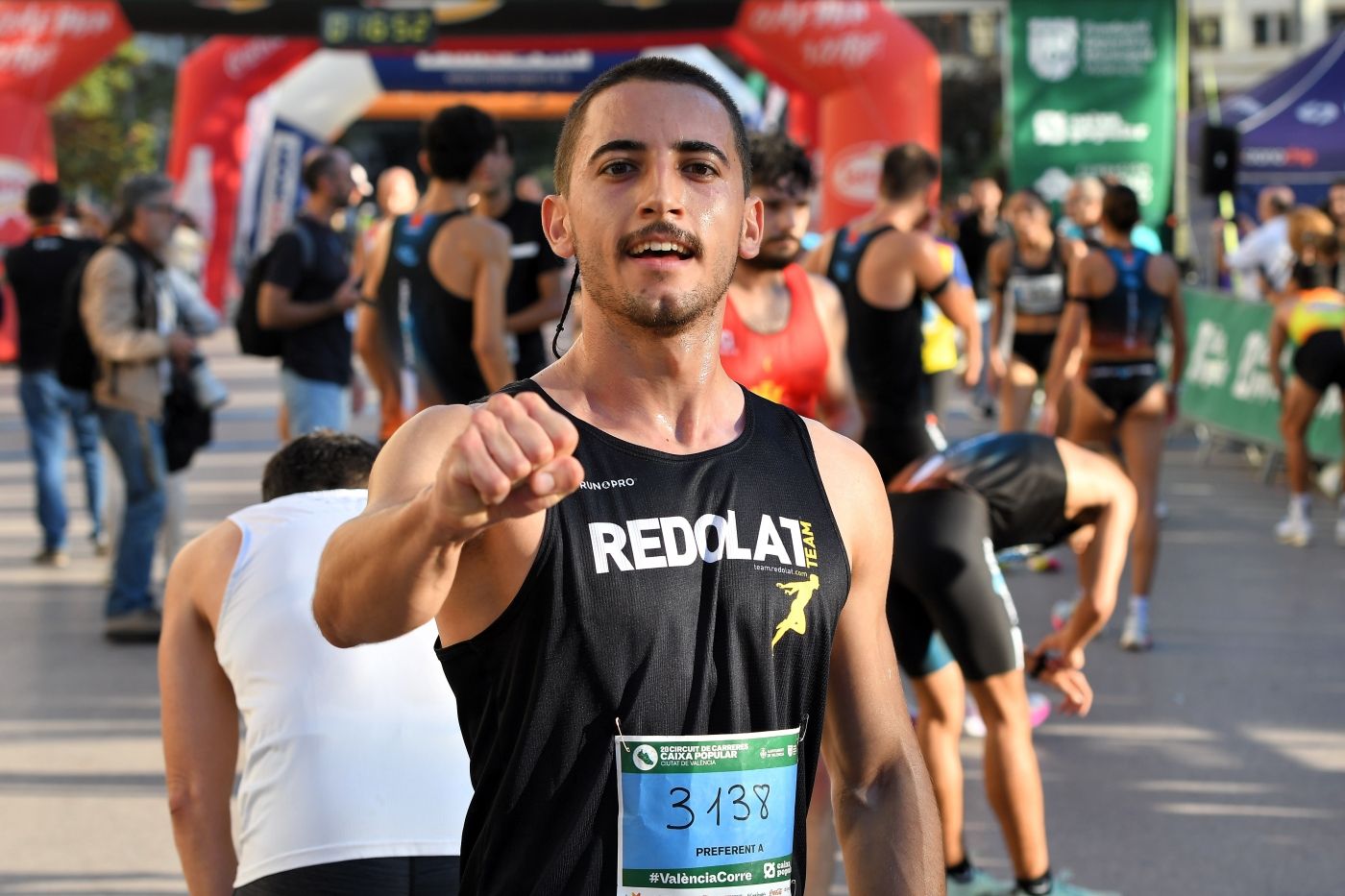 Búscate en la XV Volta a Peu de les Falles