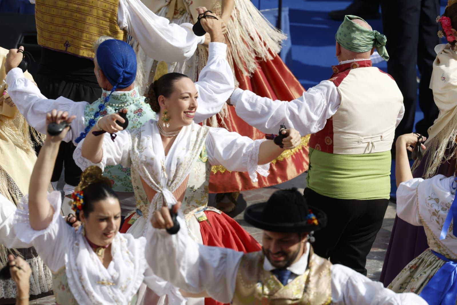 FOTOS | Valencia se rinde al himno regional