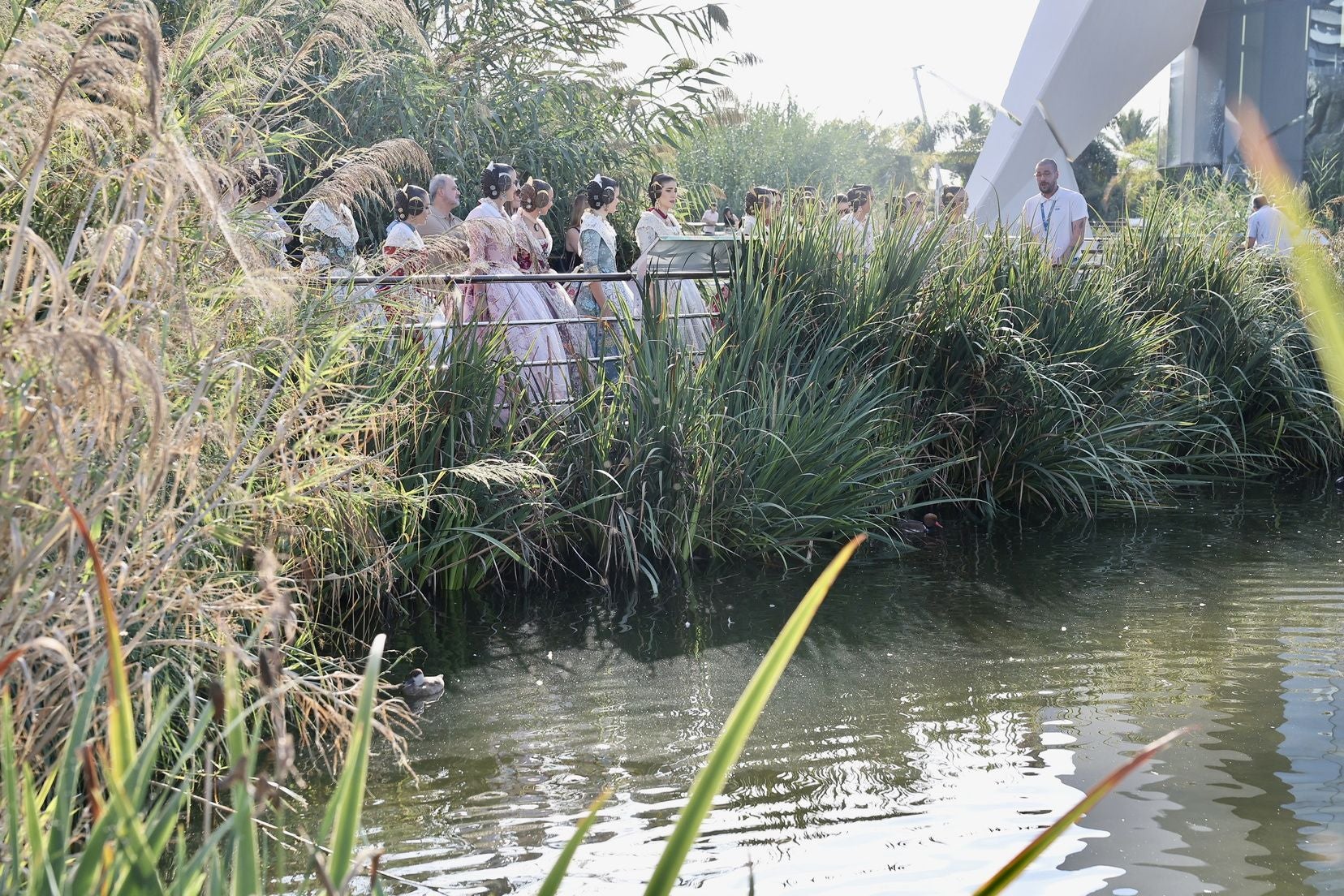Las candidatas a fallera mayor de Valencia visitan l&#039;Oceanogràfic
