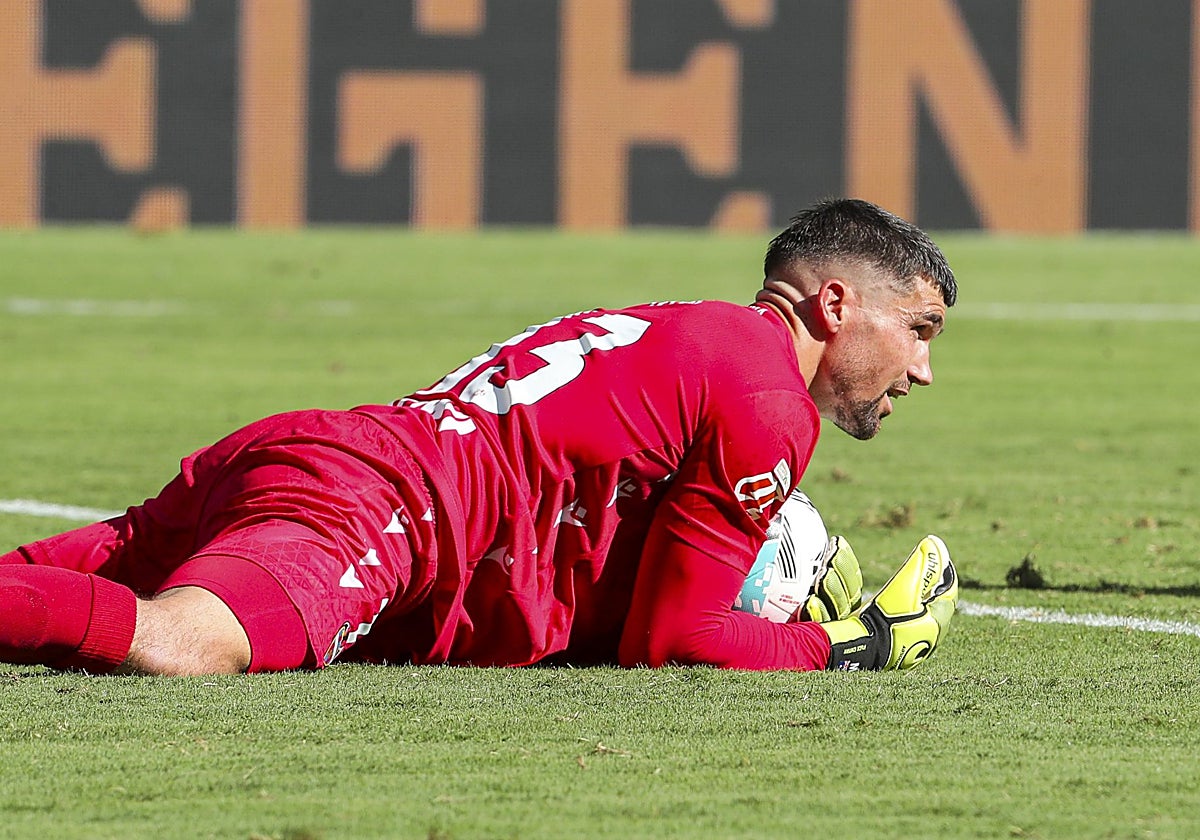 Matt Ryan, durante un encuentro del Levante.