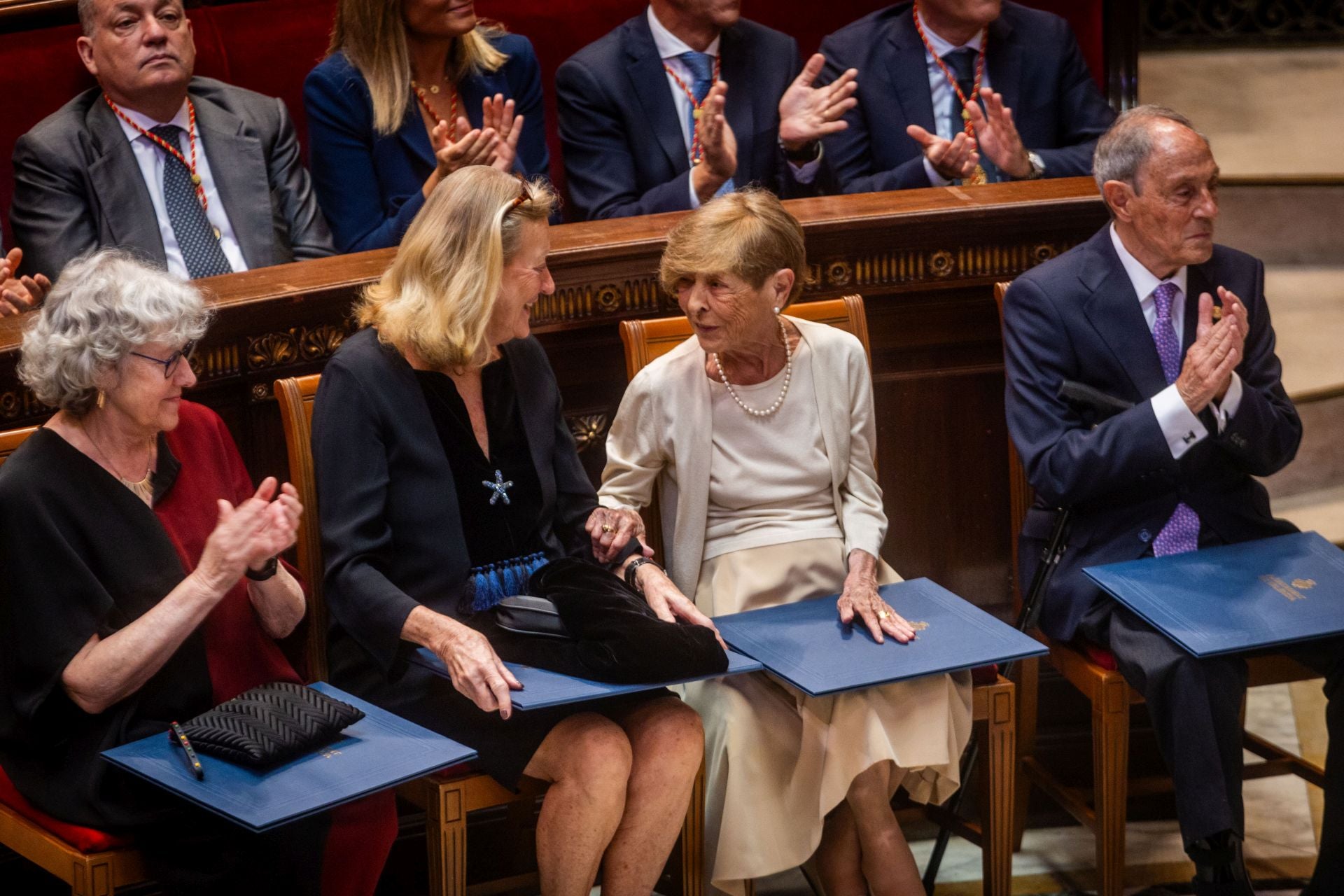 FOTOS | Valencia entrega sus honores y distinciones de 2025