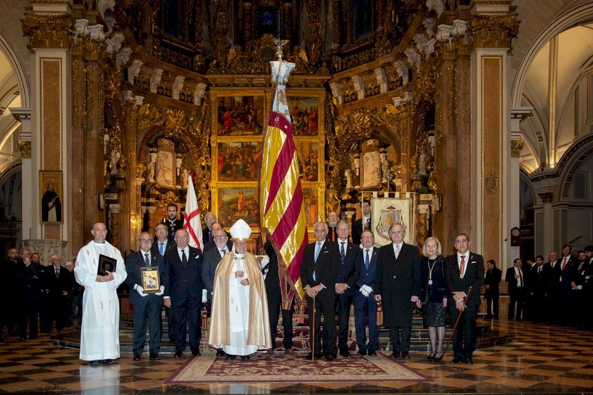 La Real Senyera en la Catedral el 9 d' Octubre.