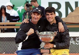 Ferrero, a la izquierda, junto a Carlos Alcaraz.