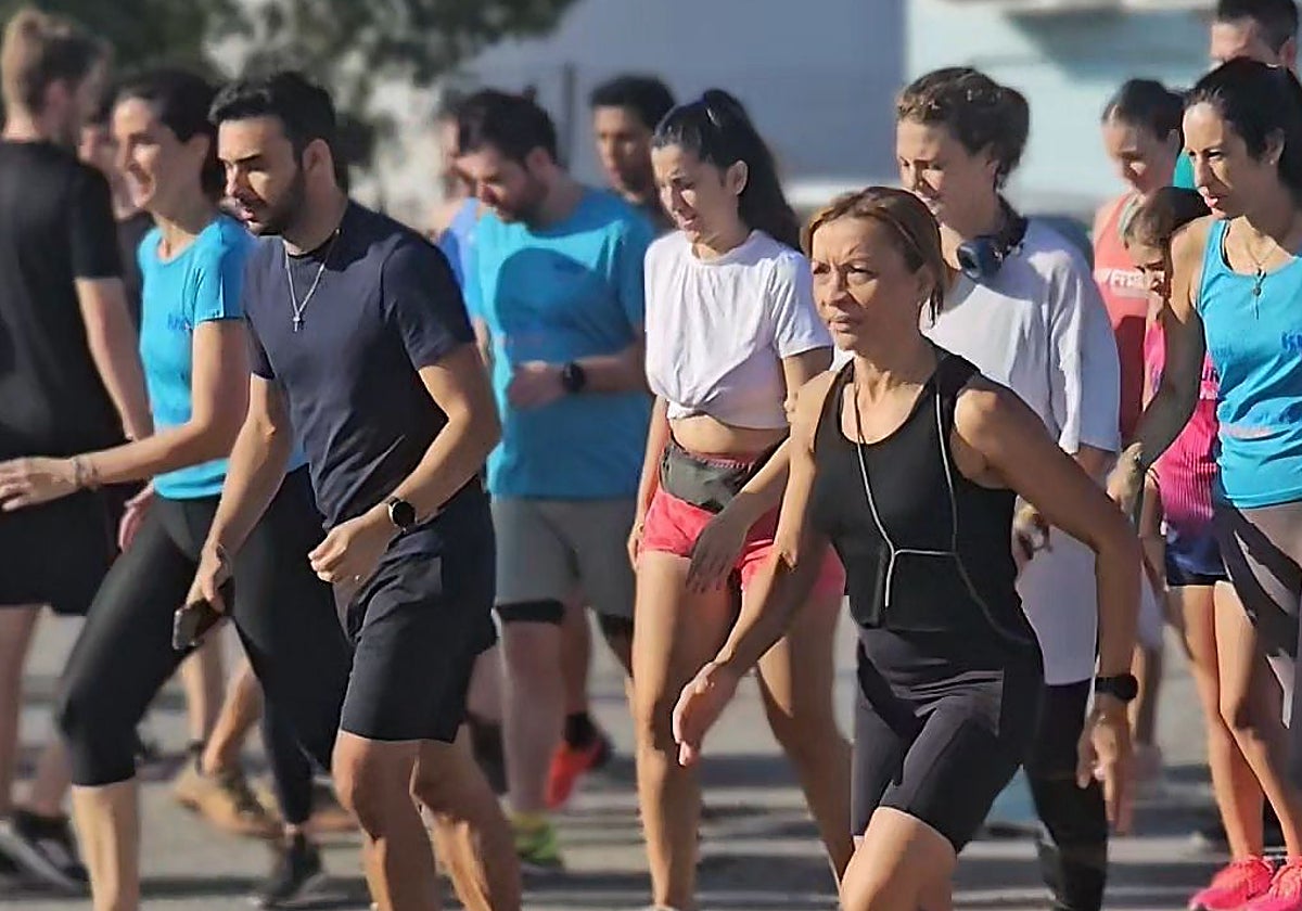 Integrantes del Km.0 by Valientes durante un entrenamiento.