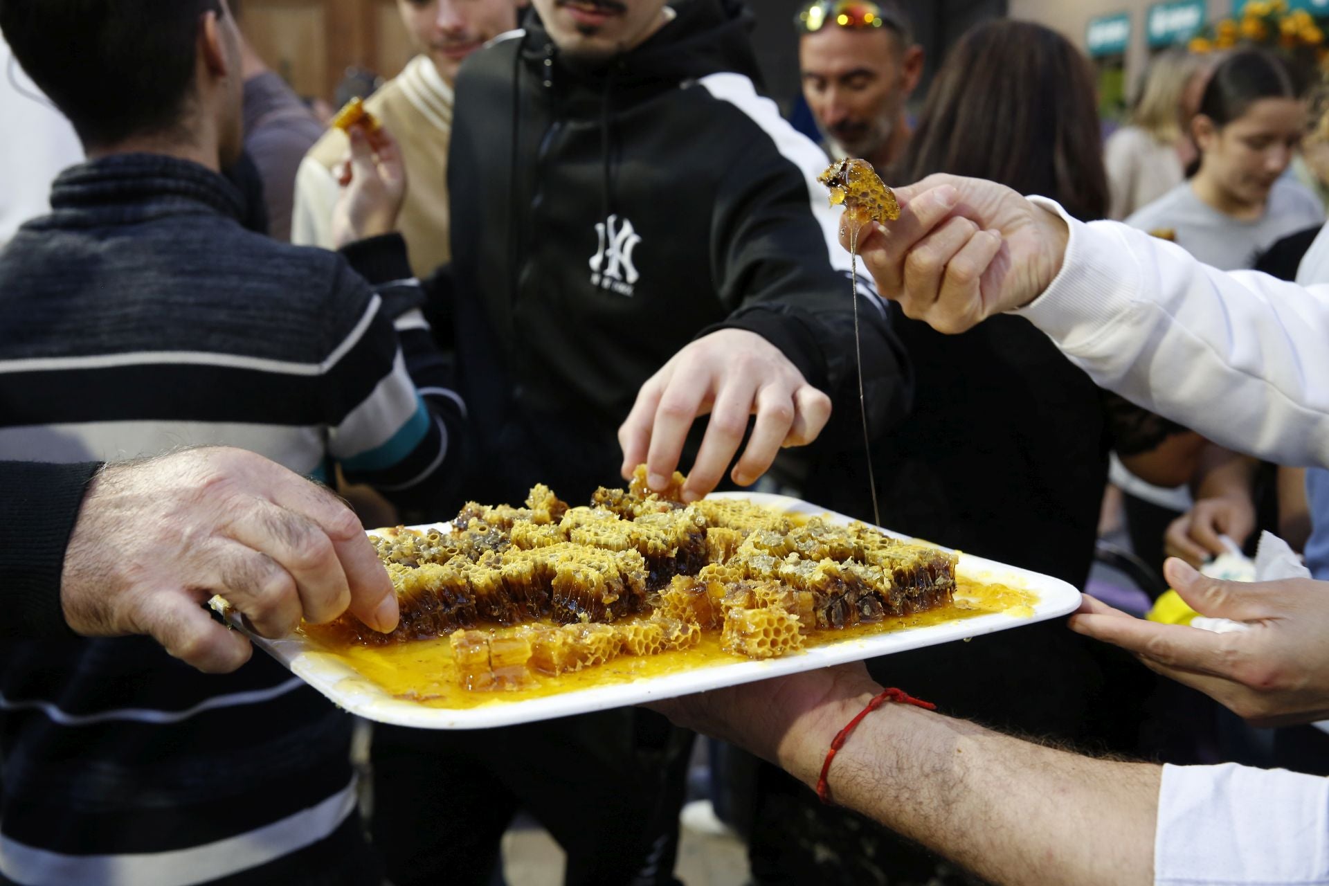 Degustaciones durante una edición anterior de la feria.