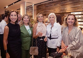 María José Albert, Ana Joudi, Ana Peris, Hortensia Herrero y Mª Ángeles Fayos.