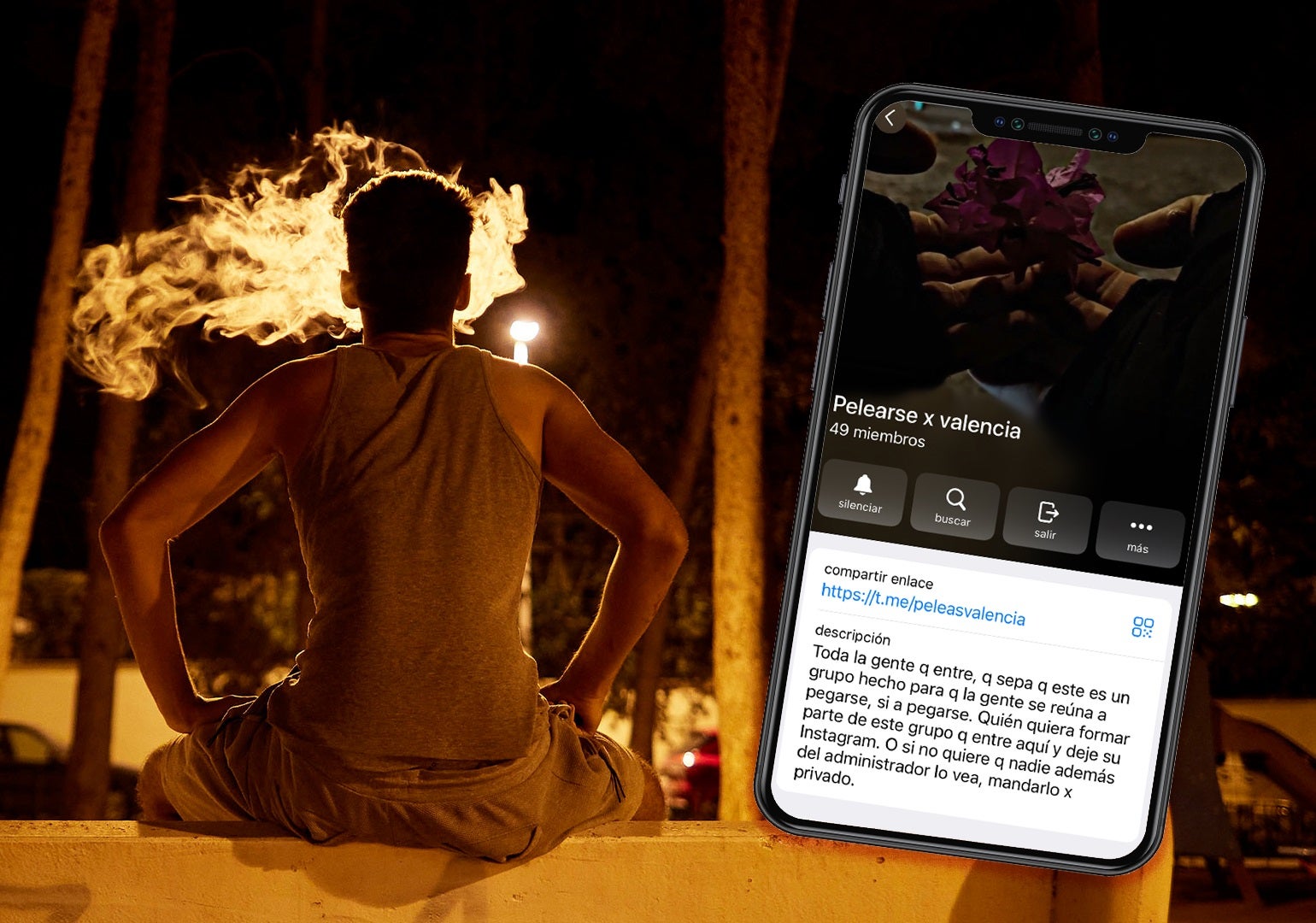 Un joven pandillero, en un parque de Valencia, junto al grupo de Telegram que organiza quedadas para pegarse.