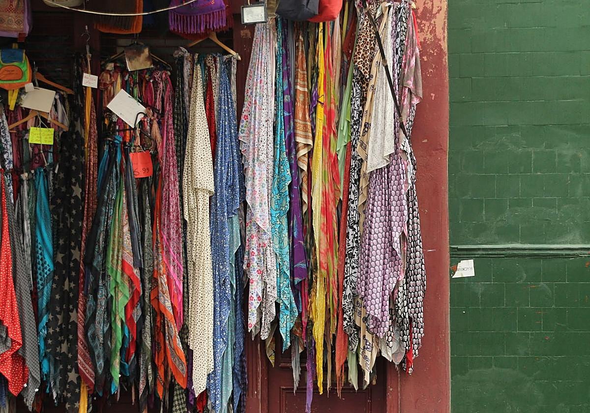 Vuelve el mercadillo de 'todo a un euro' más grande de Valencia