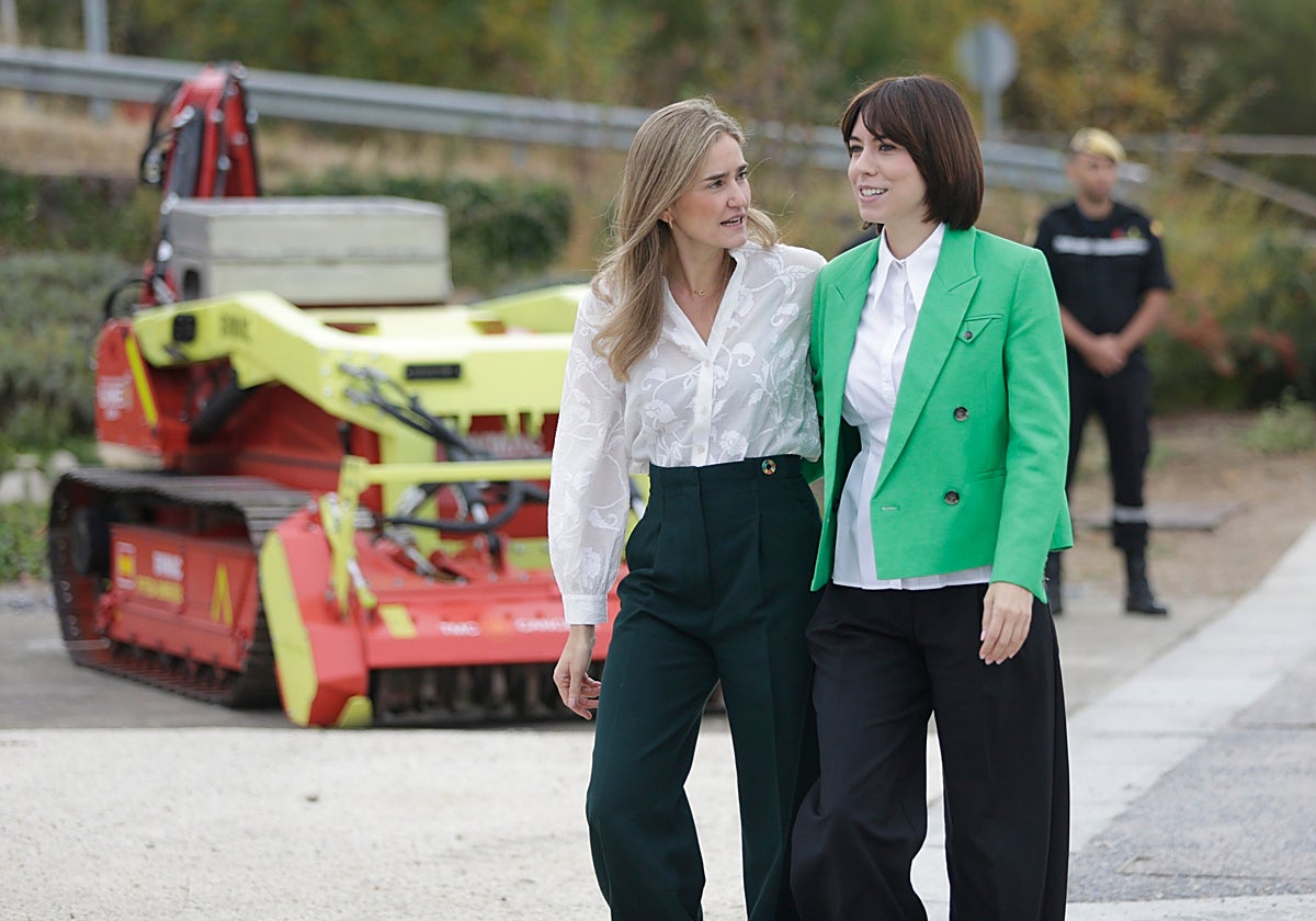 Sara Aaegesen y Diana Morant, este lunes en Ponferrada.