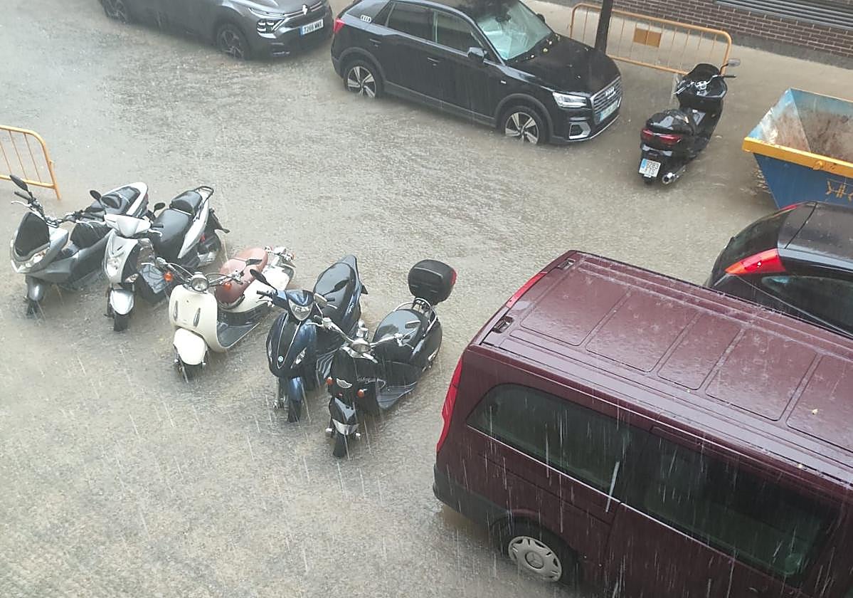 Fotos de las tormentas torrenciales este lunes en la Comunitat