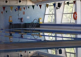 Imagen de archivo de la piscina de Ayora.