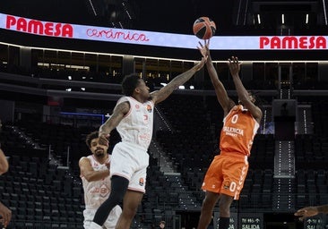 El Valencia Basket sucumbe ante el Hapoel y un ambiente gélido