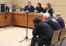 Fátima L. P.,(a la derecha), la maestra esotérica que se hacía pasar por abogada, juzgada de nuevo por otra estafa.