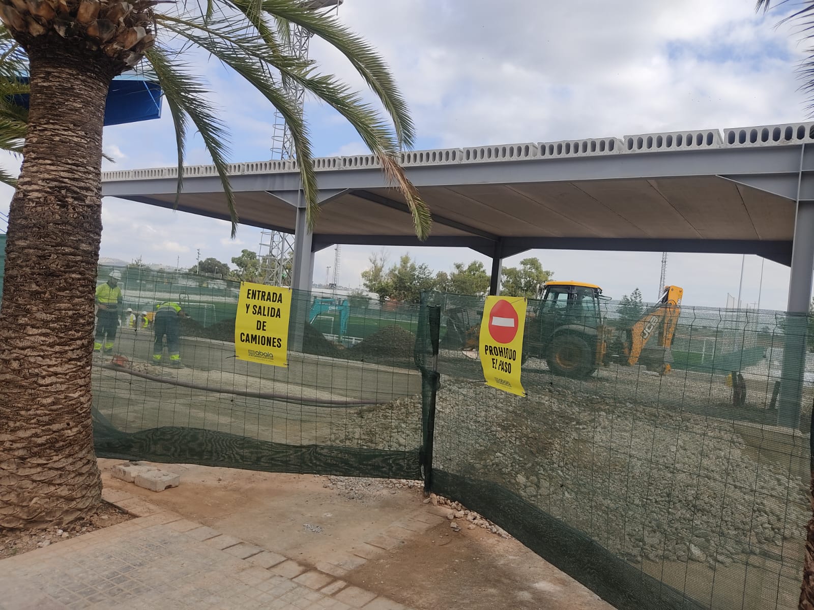 Obras en el polideportivo de Carlet.