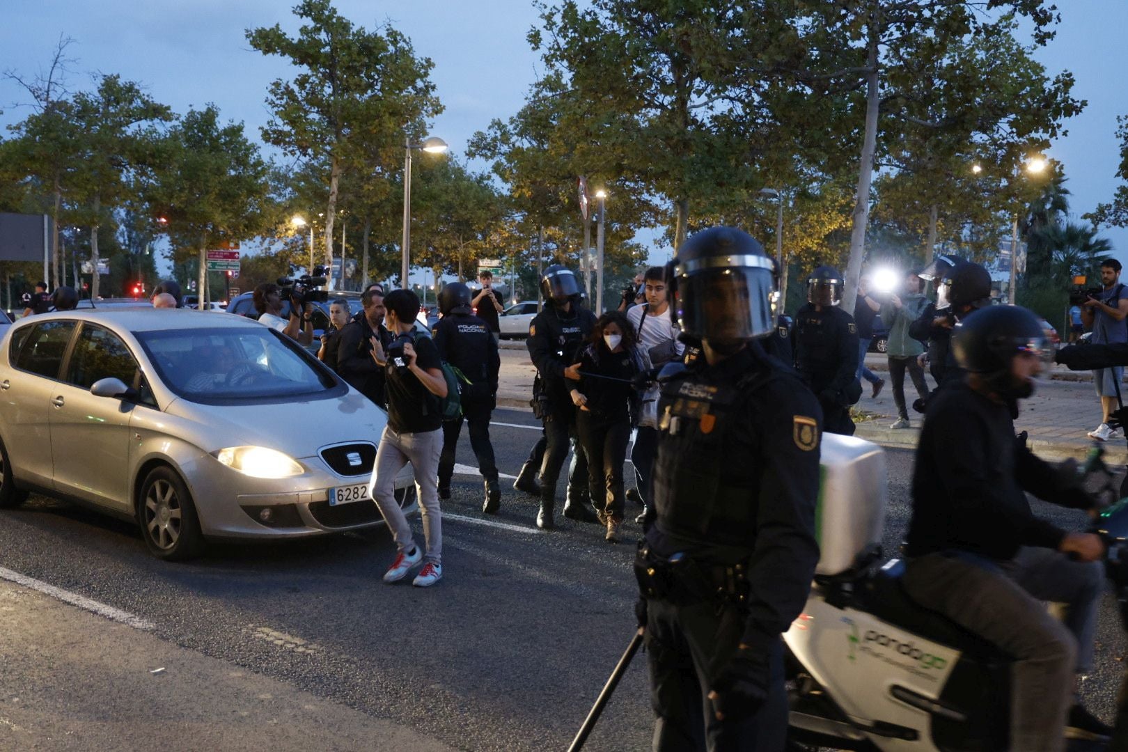 FOTOS | Protesta pro Palestina en Valencia por el Valencia Basket-Hapoel Tel Aviv