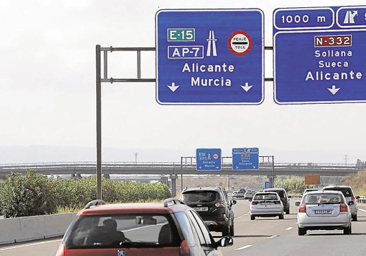 Acceso a la autopista AP-7 en dirección Alicante, al sur de Valencia