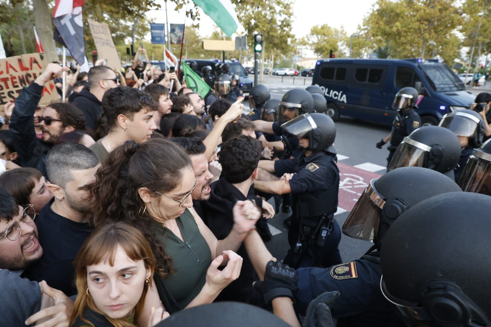 FOTOS | Protesta pro Palestina en Valencia por el Valencia Basket-Hapoel Tel Aviv