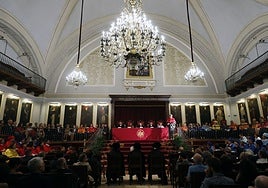 Acto de una apertura de curso anterior de la UV.