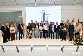 Premiados y autoridades.