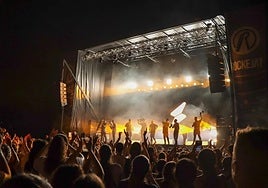 La Fúmiga, durante un concierto.