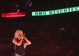 Samantha Fox, durante su actuación de este sábado en el Roig Arena.