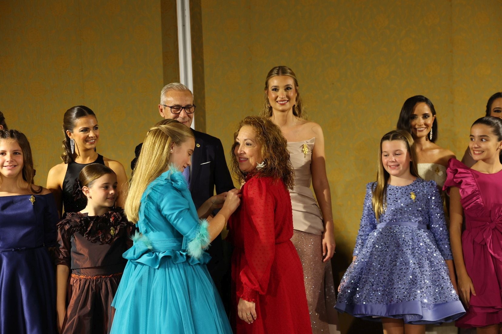 La despedida de las falleras mayores de Valencia 2025 y sus cortes de honor, en imágenes