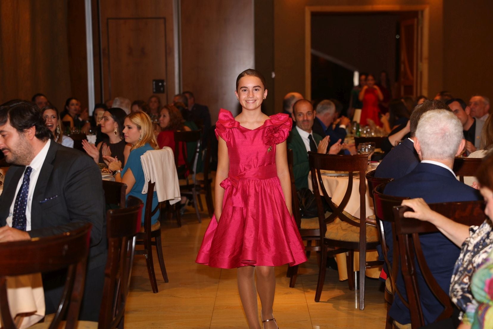 La despedida de las falleras mayores de Valencia 2025 y sus cortes de honor, en imágenes