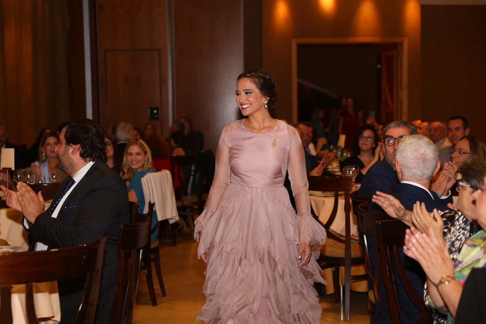 La despedida de las falleras mayores de Valencia 2025 y sus cortes de honor, en imágenes