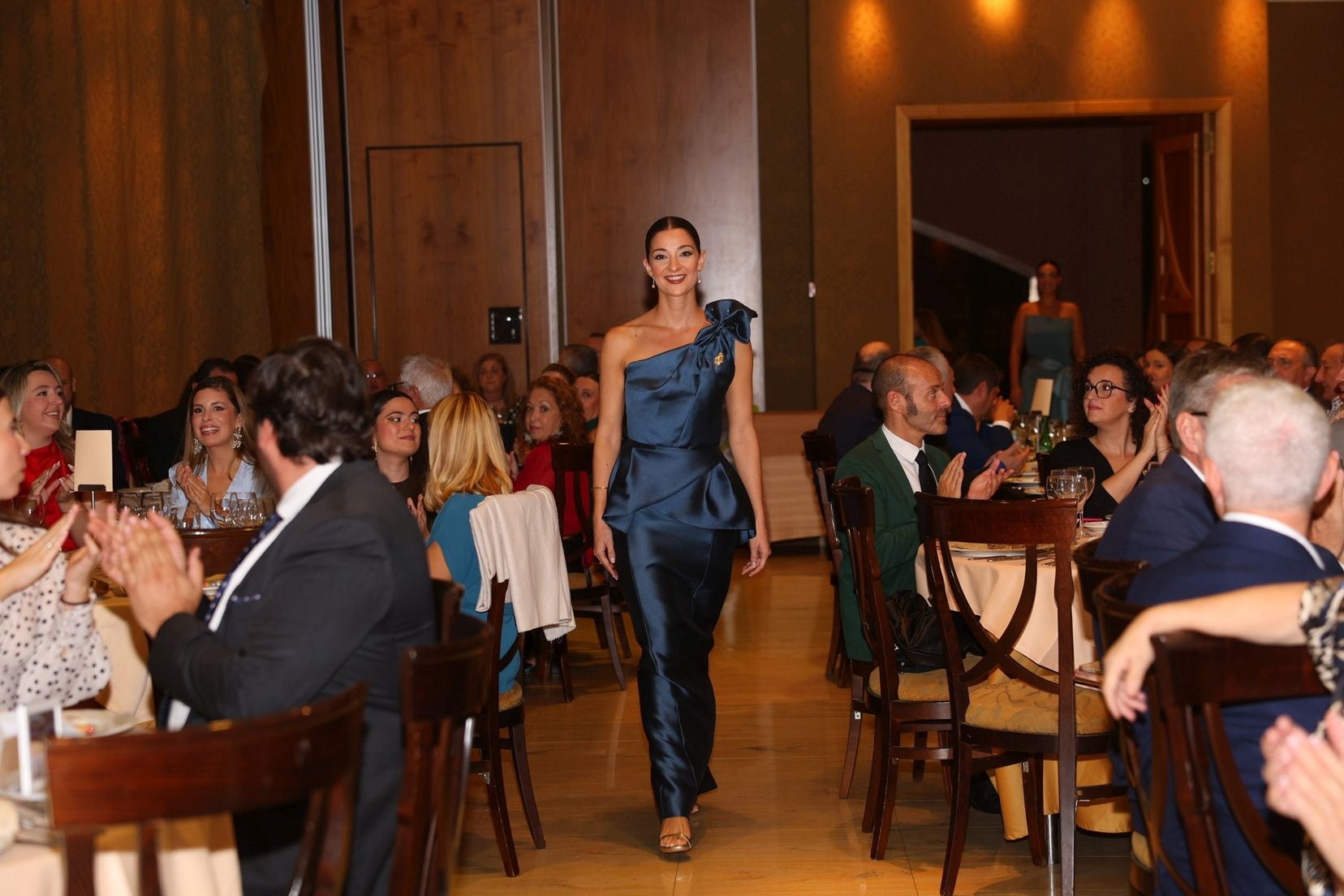 La despedida de las falleras mayores de Valencia 2025 y sus cortes de honor, en imágenes