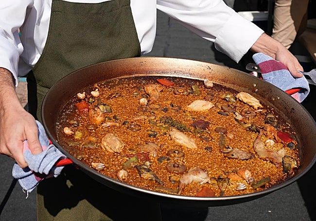 El guiso ganador, Aroigviu, de conejo, caza, caracol y seta en temporada.