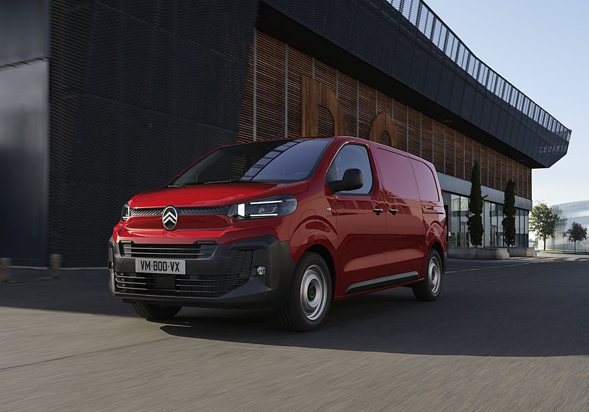 La electrificación está presente en la gama, pero también los modelos de combustión.