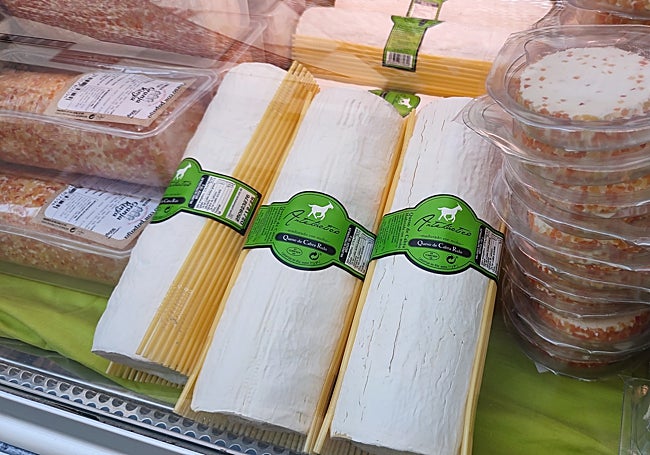 Quesos de cabra elaborados en Chiva.