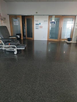 Los dos boxes cerrados en el hospital.