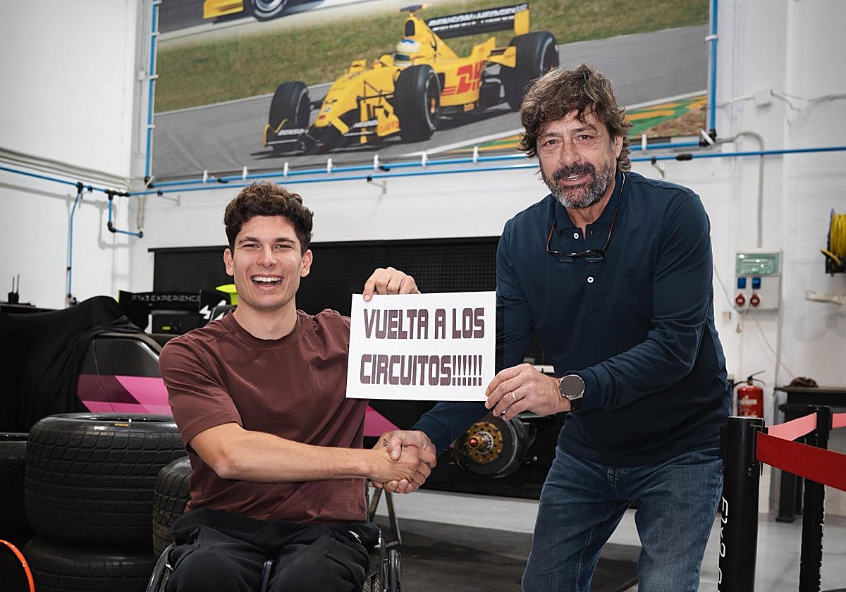 Carlos Tatay junto a Carlos Mollá tras el anuncio de su vuelta a la competición.
