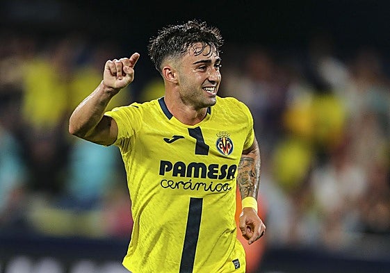 Moleiro celebra un gol del Villarreal.