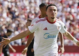 Rubén Vargas celebra el único gol del Sevilla ante el Mallorca.